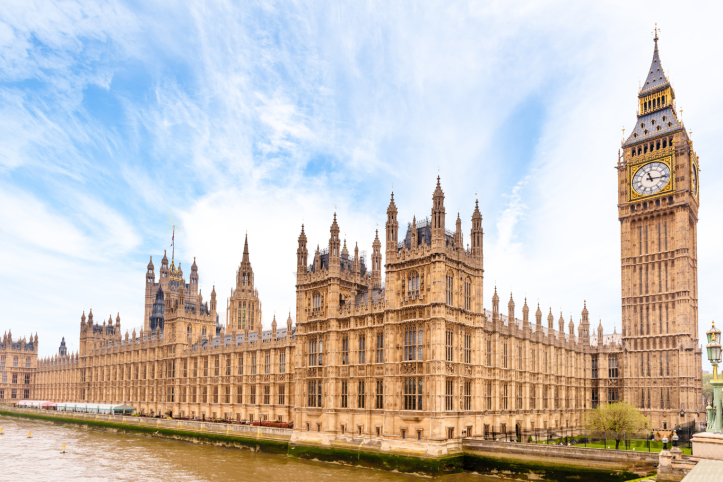 An image of Parliament building in London